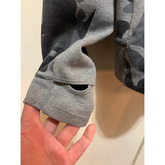 Nike Tech sweatshirt crewneck gray camo women's Size L - Picture 5 of 9